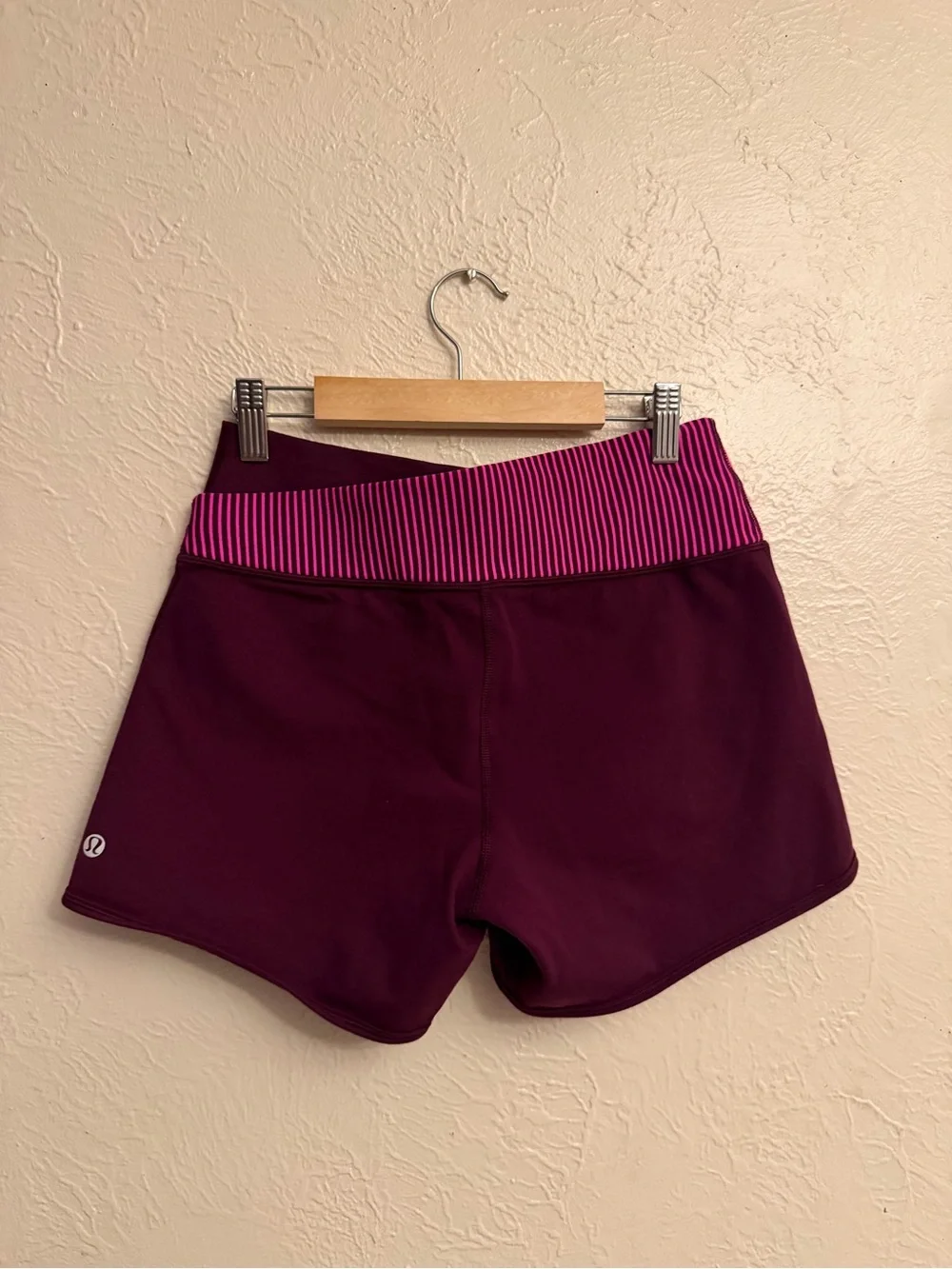 Lululemon Astro shorts Criss Cross Waist Relaxed